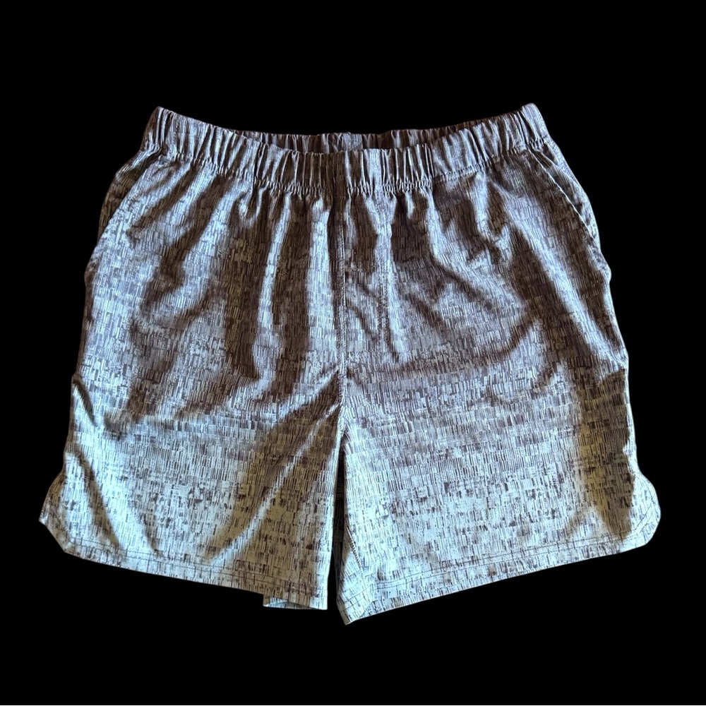 Hylete Athletic Gun Metal Fade Quad Cut Men’s Shorts